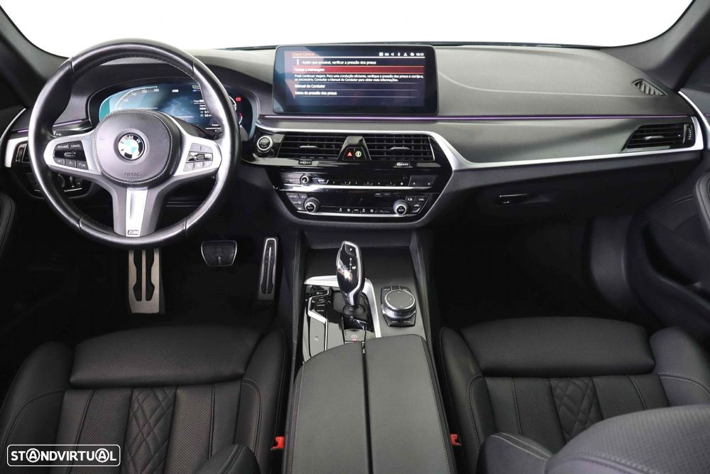 BMW 520 d Pack Desportivo M Auto - 20