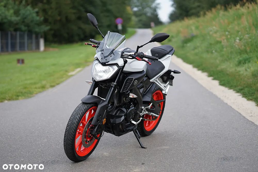 Yamaha MT - 9