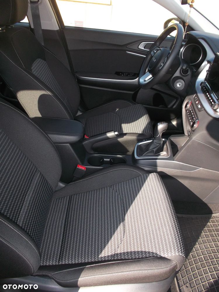 Kia Ceed 1.5 T-GDI M - 15