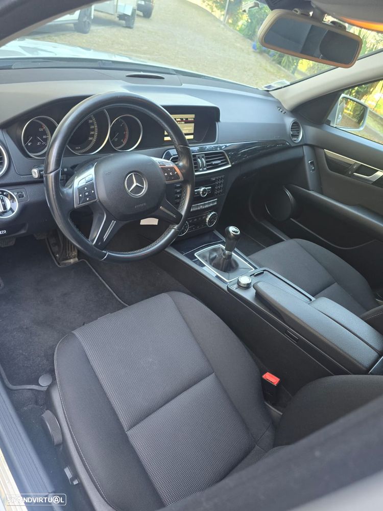 Mercedes-Benz C 200 - 8