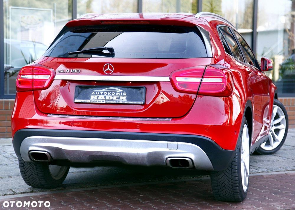 Mercedes-Benz GLA 180 7G-DCT Style - 22