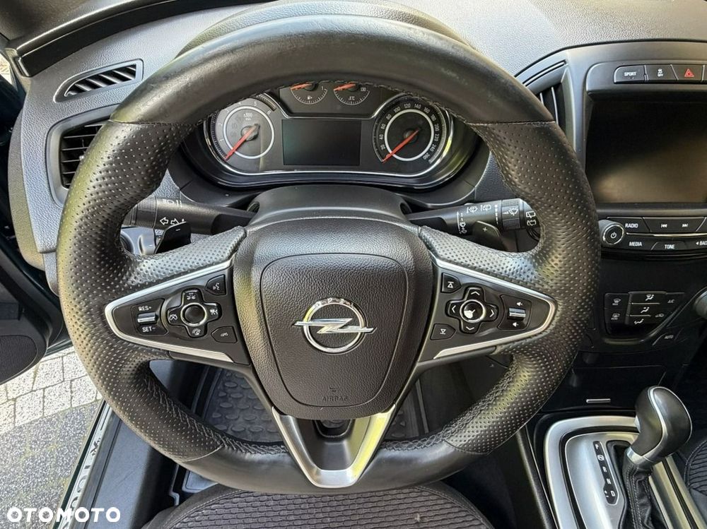 Opel Insignia - 16