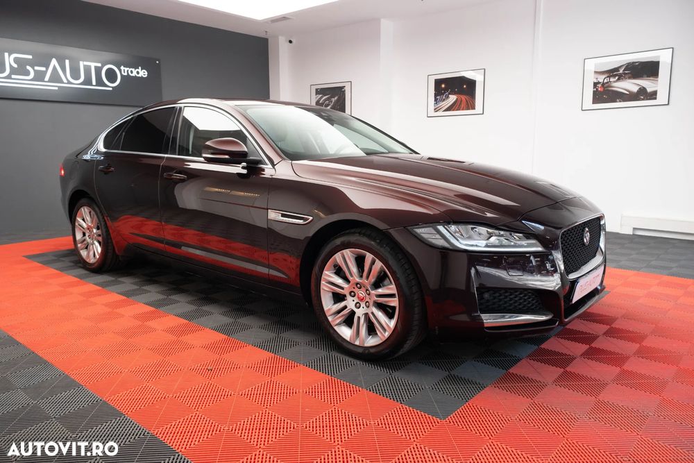 Jaguar XF 20d AWD Prestige - 1