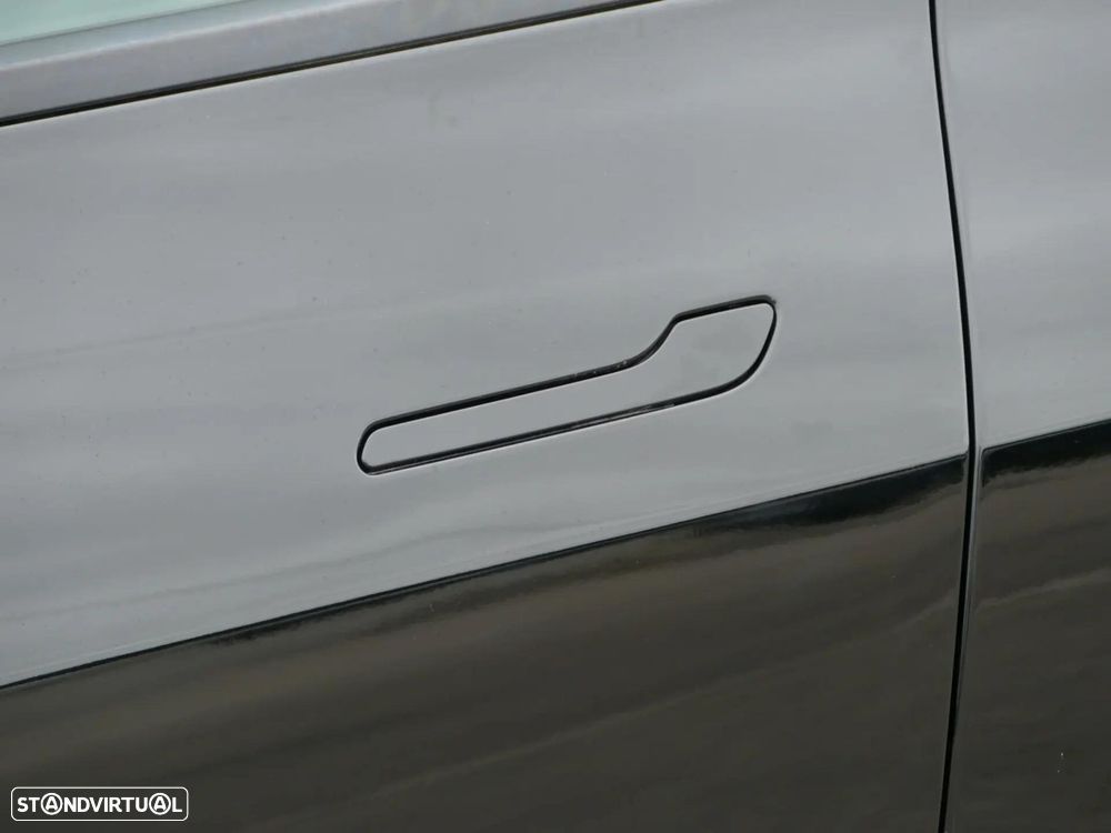 Tesla Model Y Standard - 10