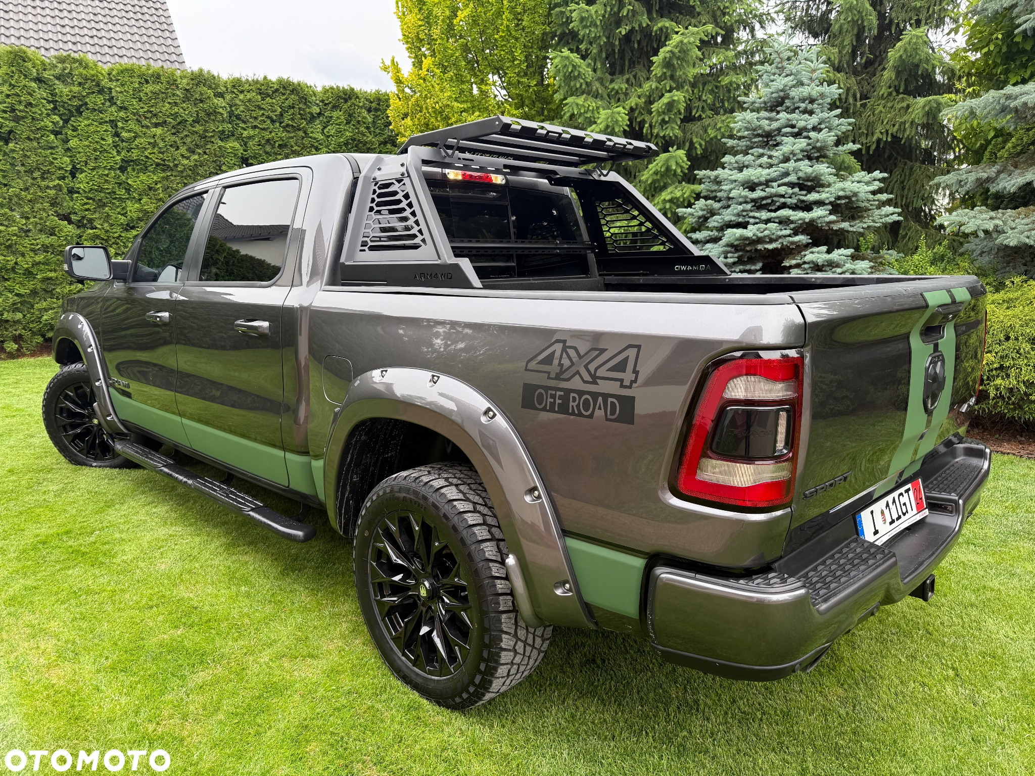 RAM 1500 Crew Cab Longbed Laramie - 11