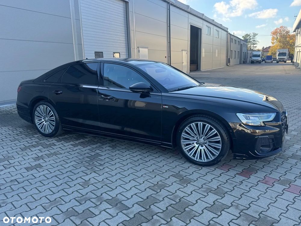Audi A8 - 7