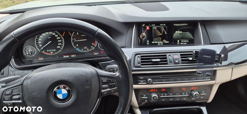 BMW Seria 5 520d xDrive Luxury Line - 4