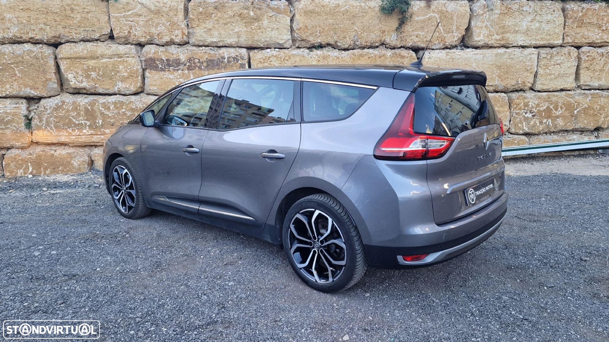 Renault Grand Scénic BLUE dCi 120 EDC LIMITED - 9