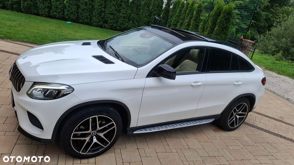 Mercedes-Benz GLE 350 d 4Matic 9G-TRONIC AMG Line - 33