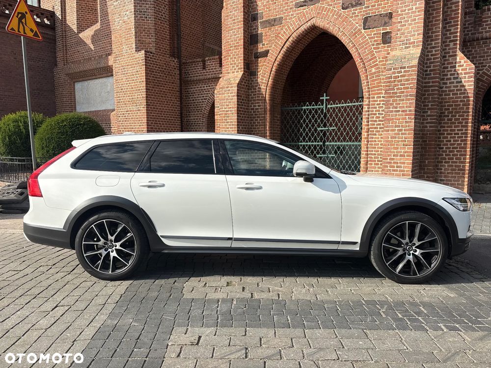 Volvo V90 Cross Country D5 AWD - 3