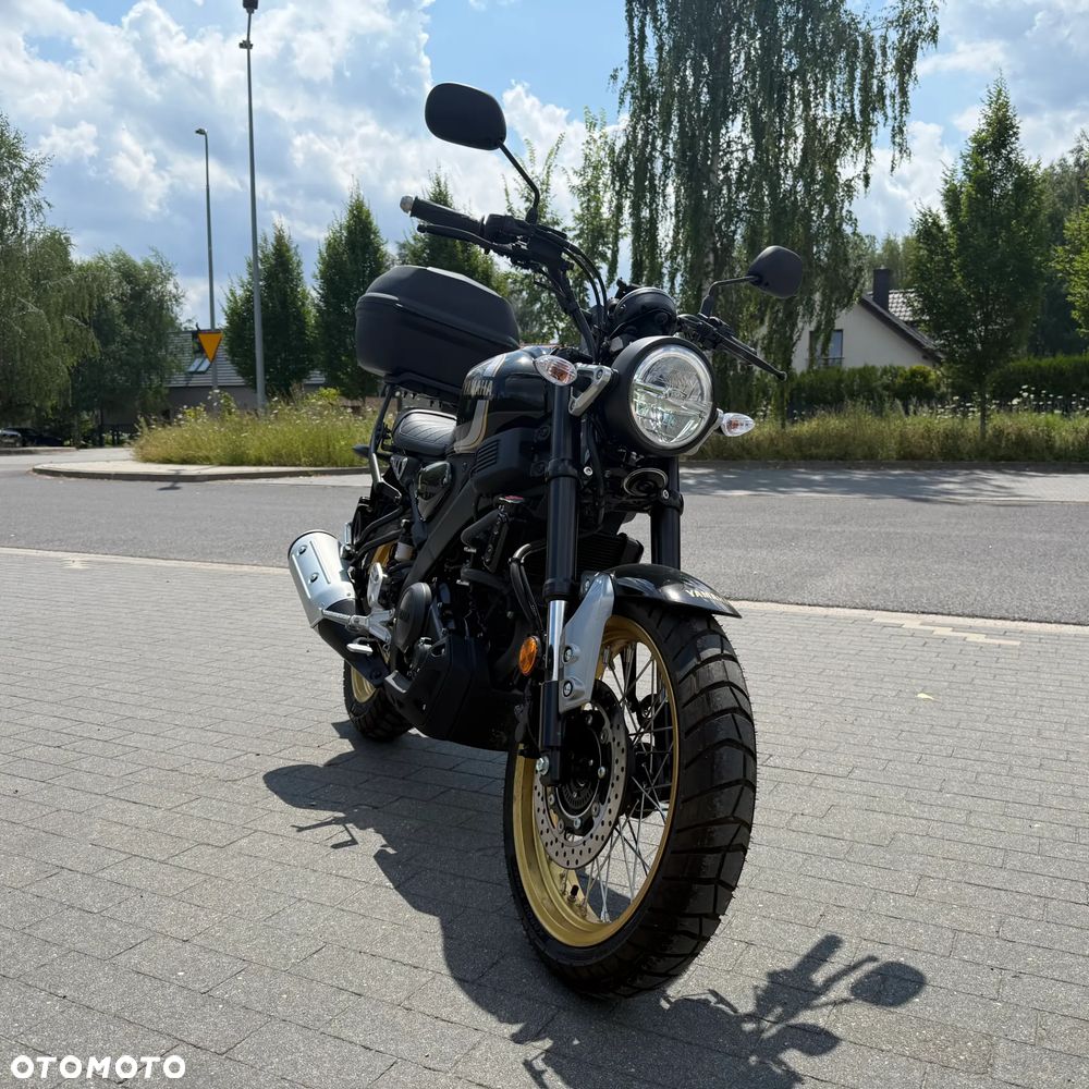 Yamaha XSR - 4