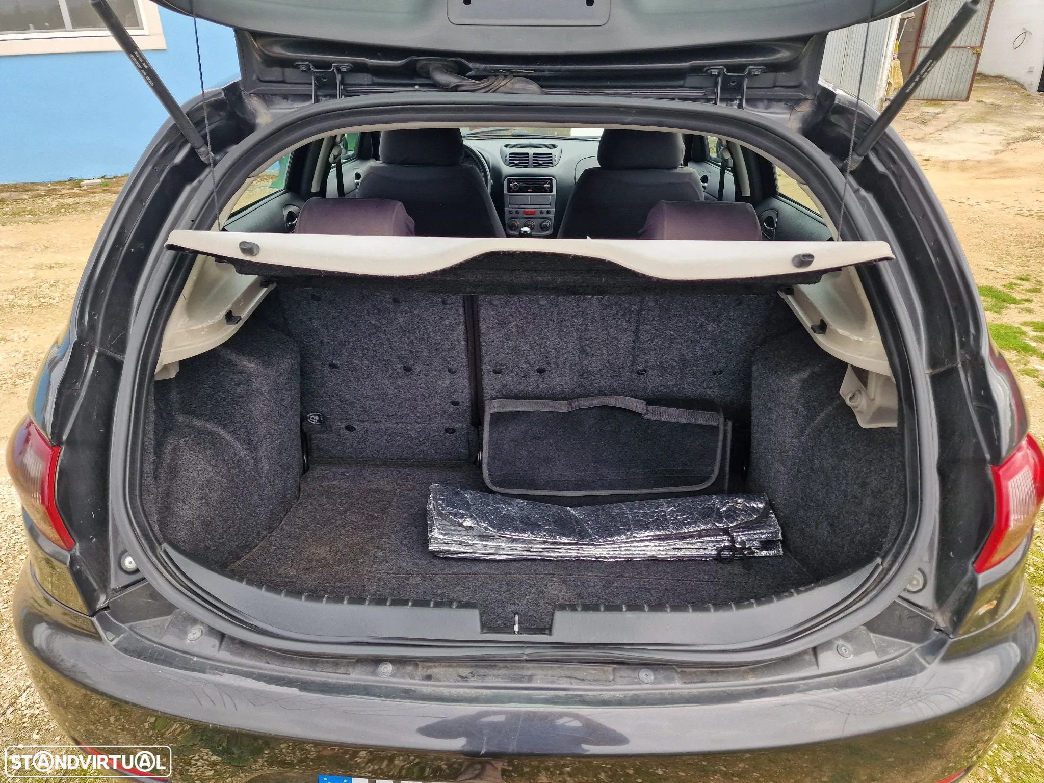 Alfa Romeo 147 1.9 JTD 16V Executive - 23