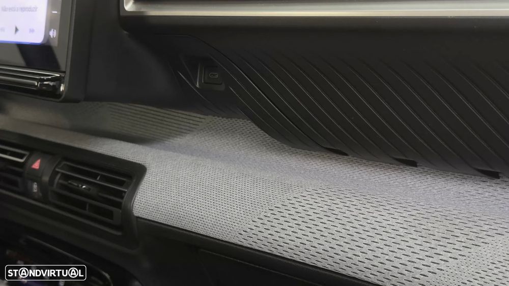 Citroën e-C3 44 kWh Autonomia Conforto Max - 13