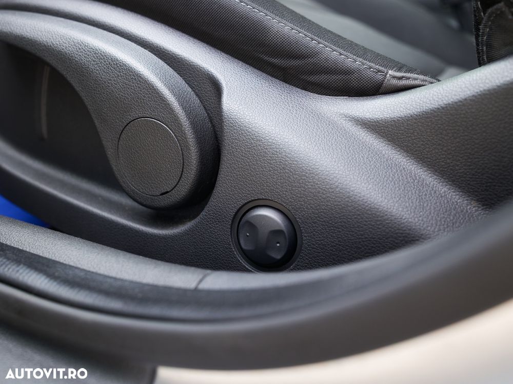 HYUNDAI i30 2021 — imagine 33