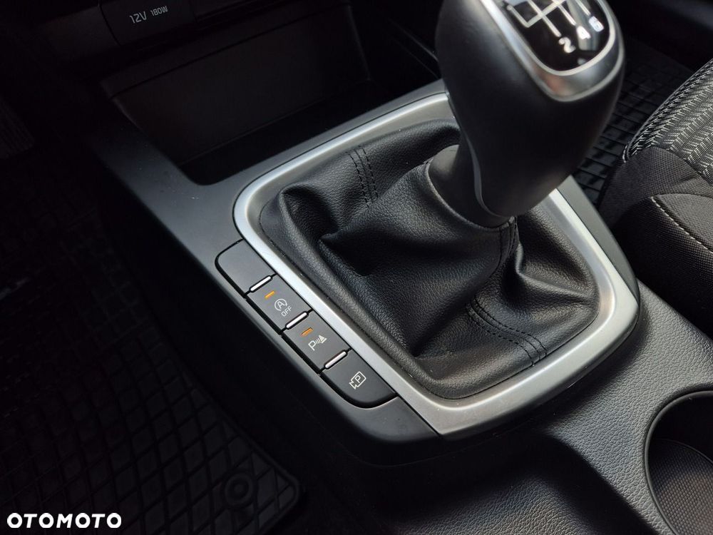 Kia Ceed 1.5 T-GDI M - 28