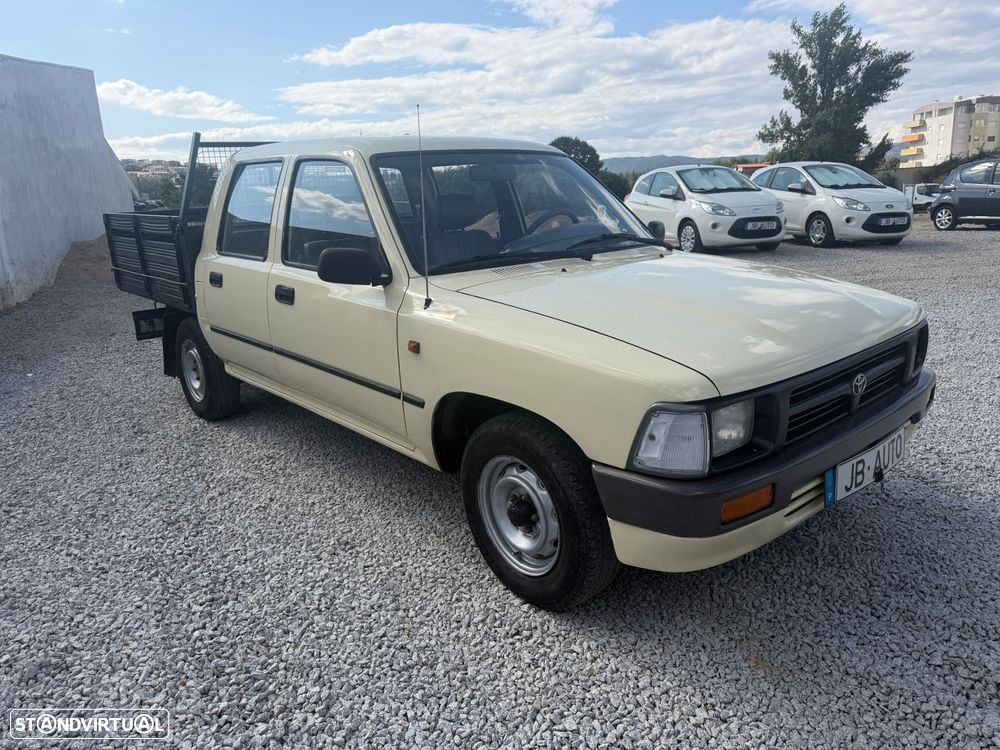 Toyota Hilux 2.4D 5LUG Dir. Assistida - 3