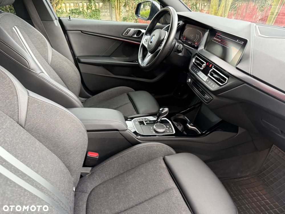 BMW Seria 2 220d Sport Line sport - 27