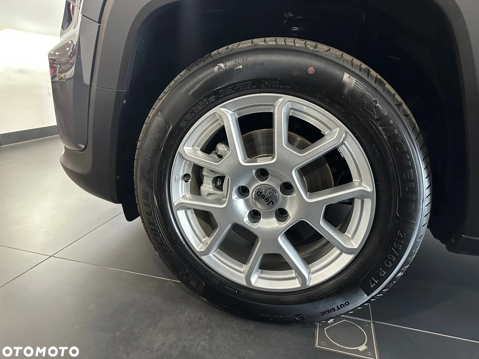Jeep Renegade 1.5 T4 mHEV Limited FWD S&S DCT - 6