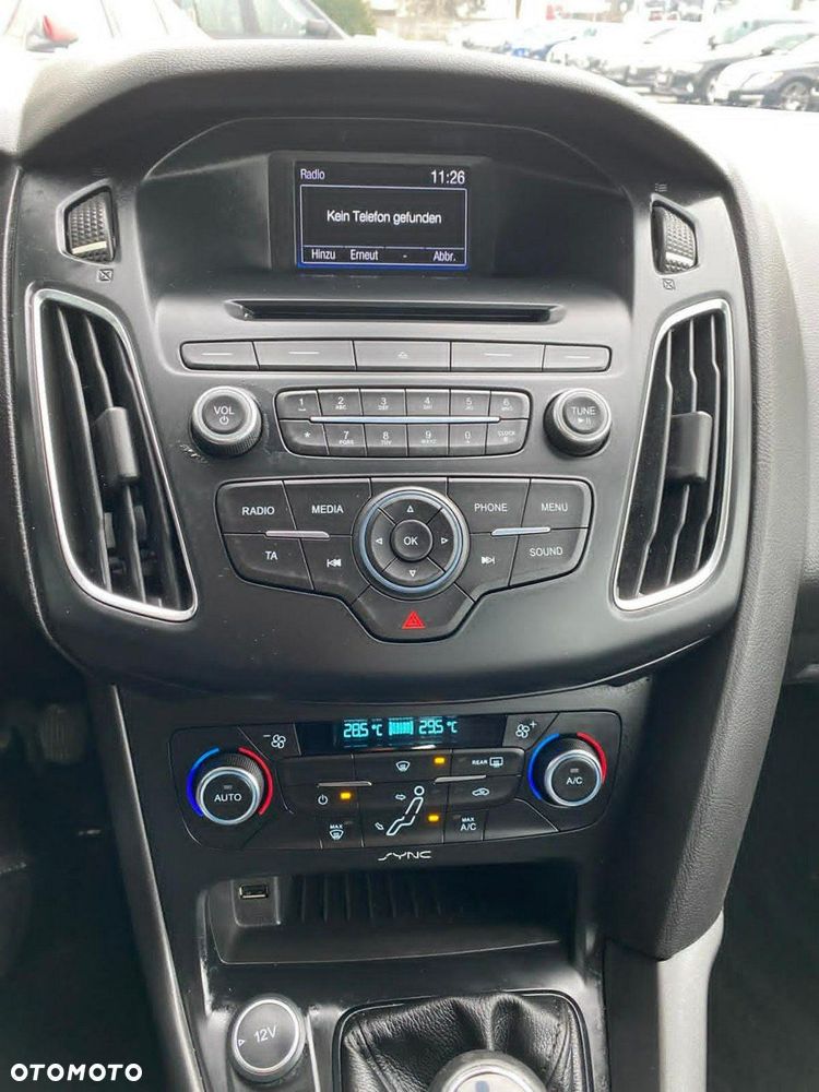 Ford Focus 1.0 EcoBoost Hybrid ACTIVE - 11