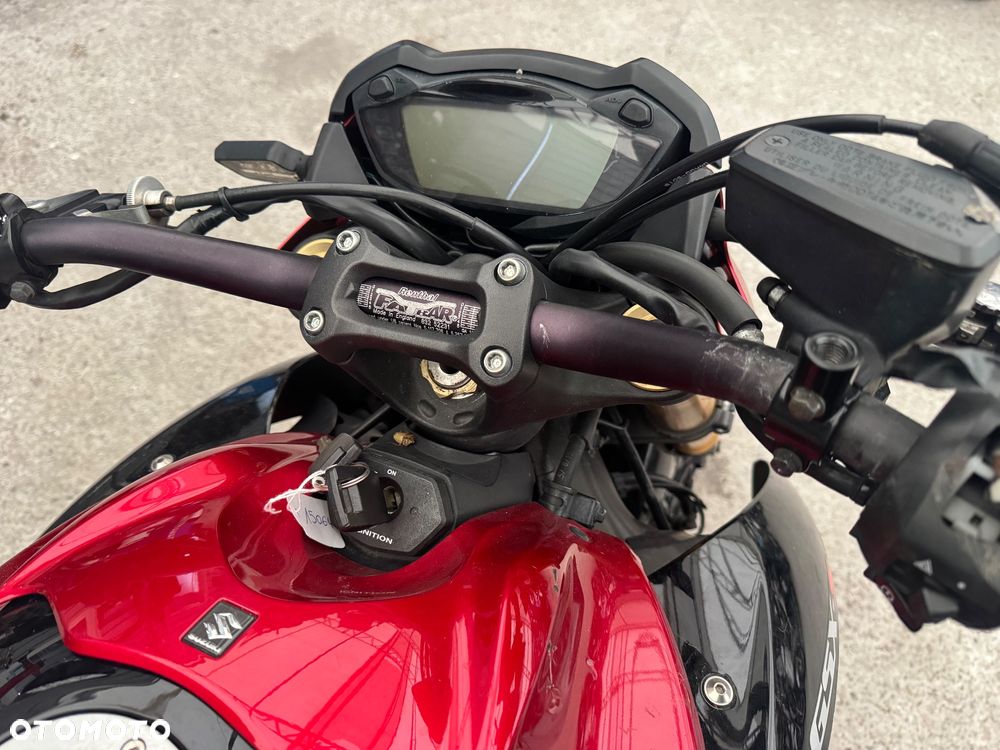 Suzuki GSX 1000 - 14
