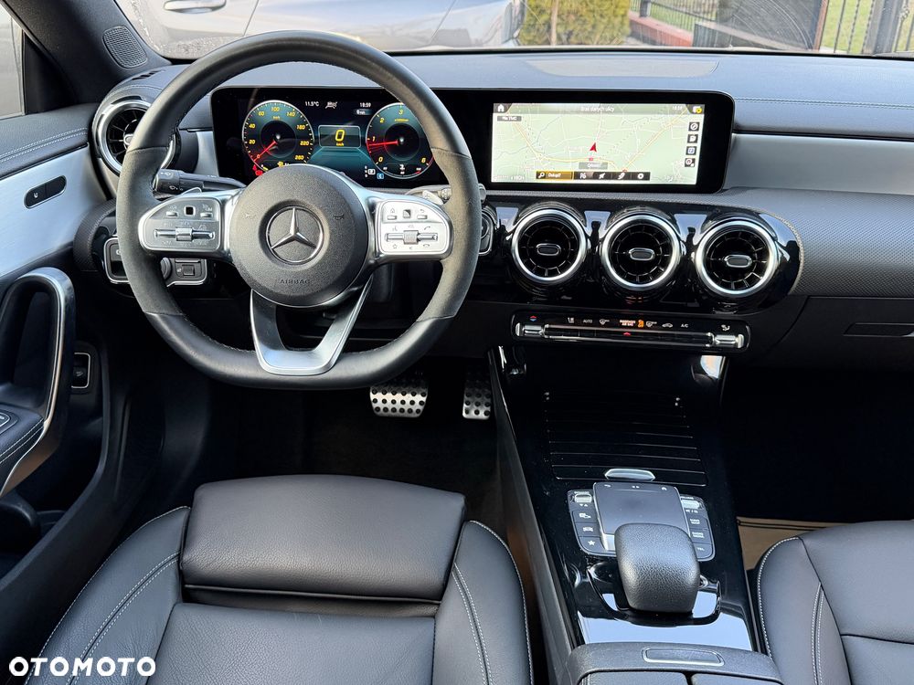 Mercedes-Benz CLA 200 d AMG Line 8G-DCT - 18