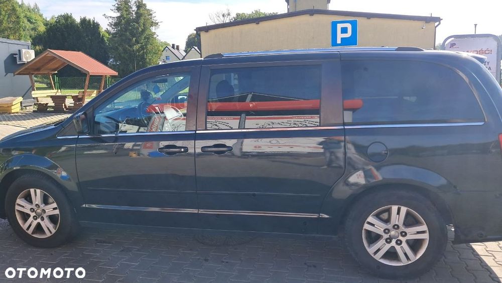 Dodge Grand Caravan - 5