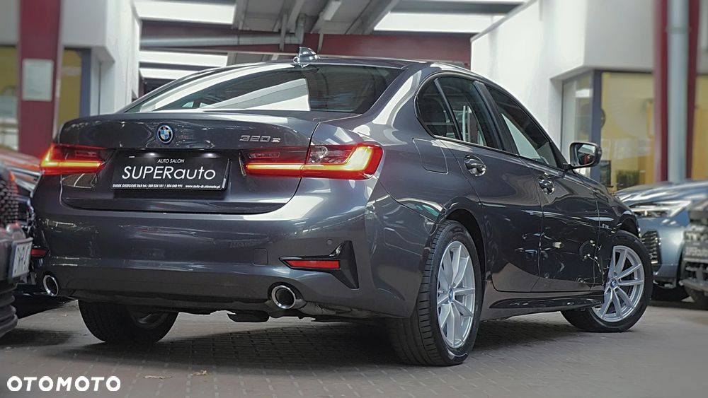 BMW Seria 3 320e - 11