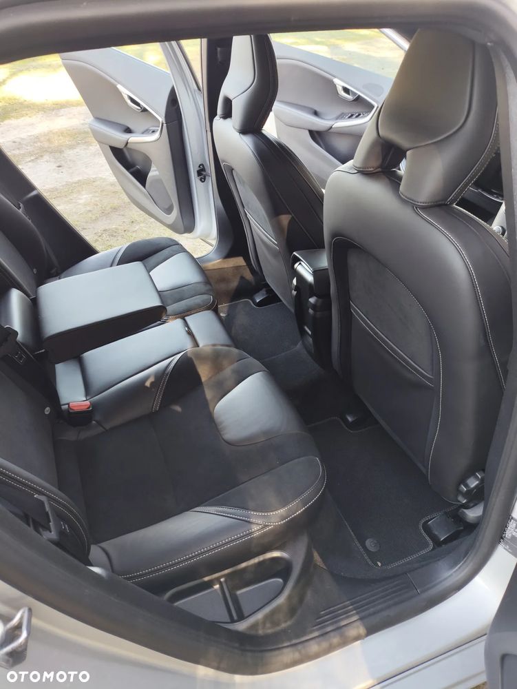 Volvo V40 D3 Geartronic RDesign - 9