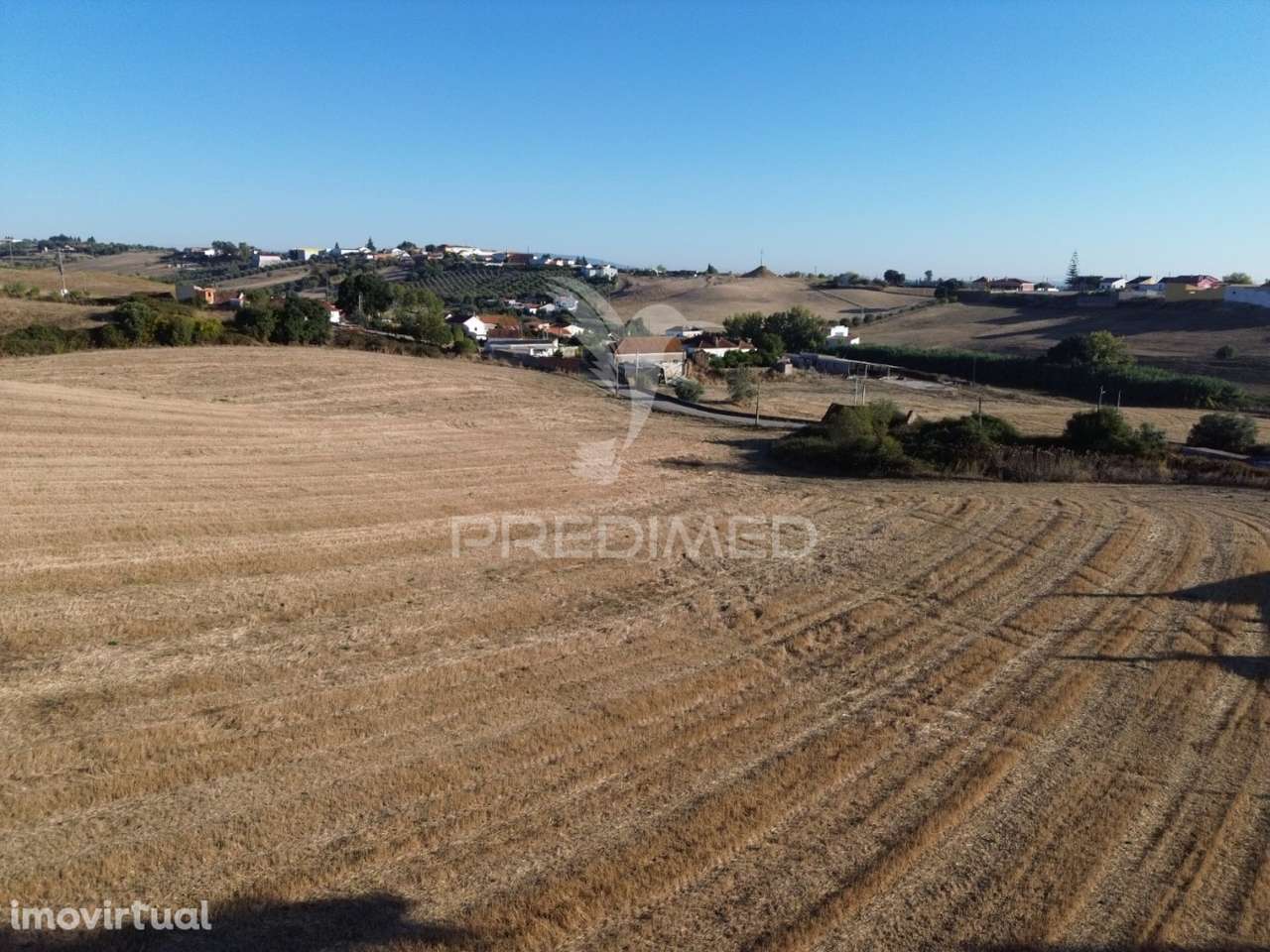 Oportunidade Única! Moradia T3 para Restaurar com Terreno - Nabais... - Grande imagem: 5/26