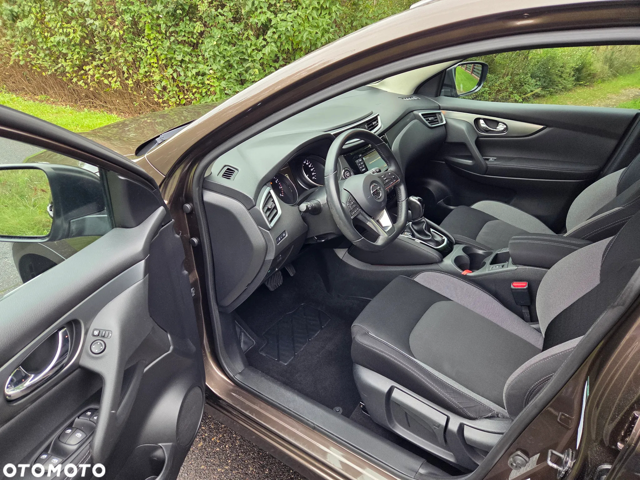 Nissan Qashqai 1.2 DIG-T Xtronic 360 - 9