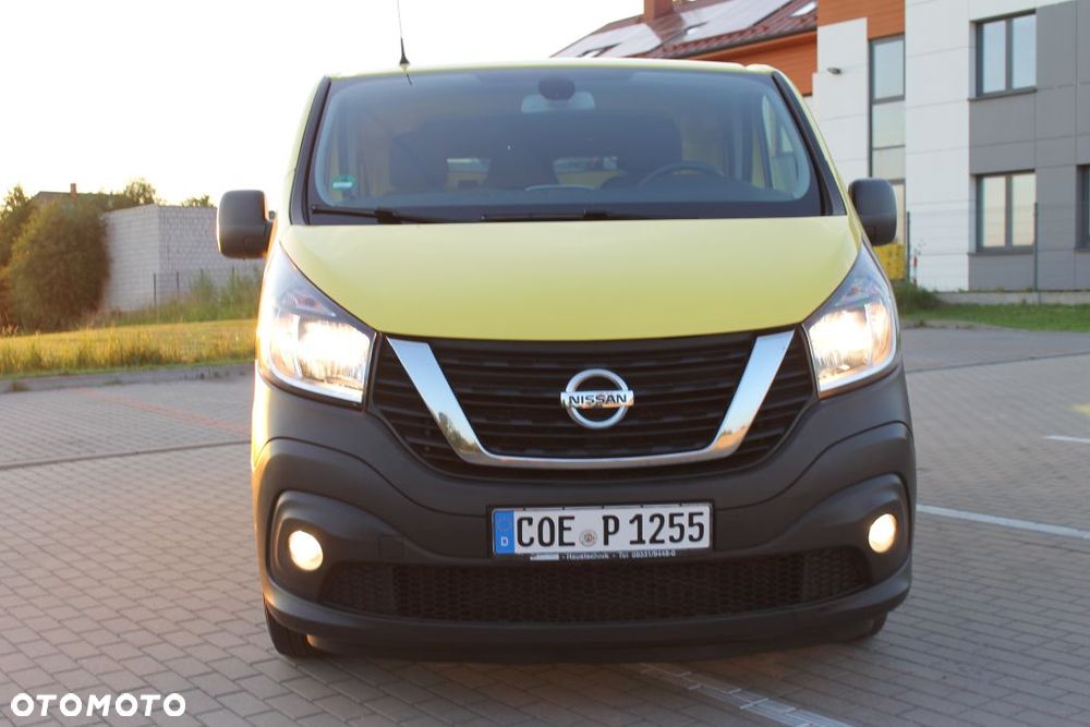 Nissan NV 300 - 2