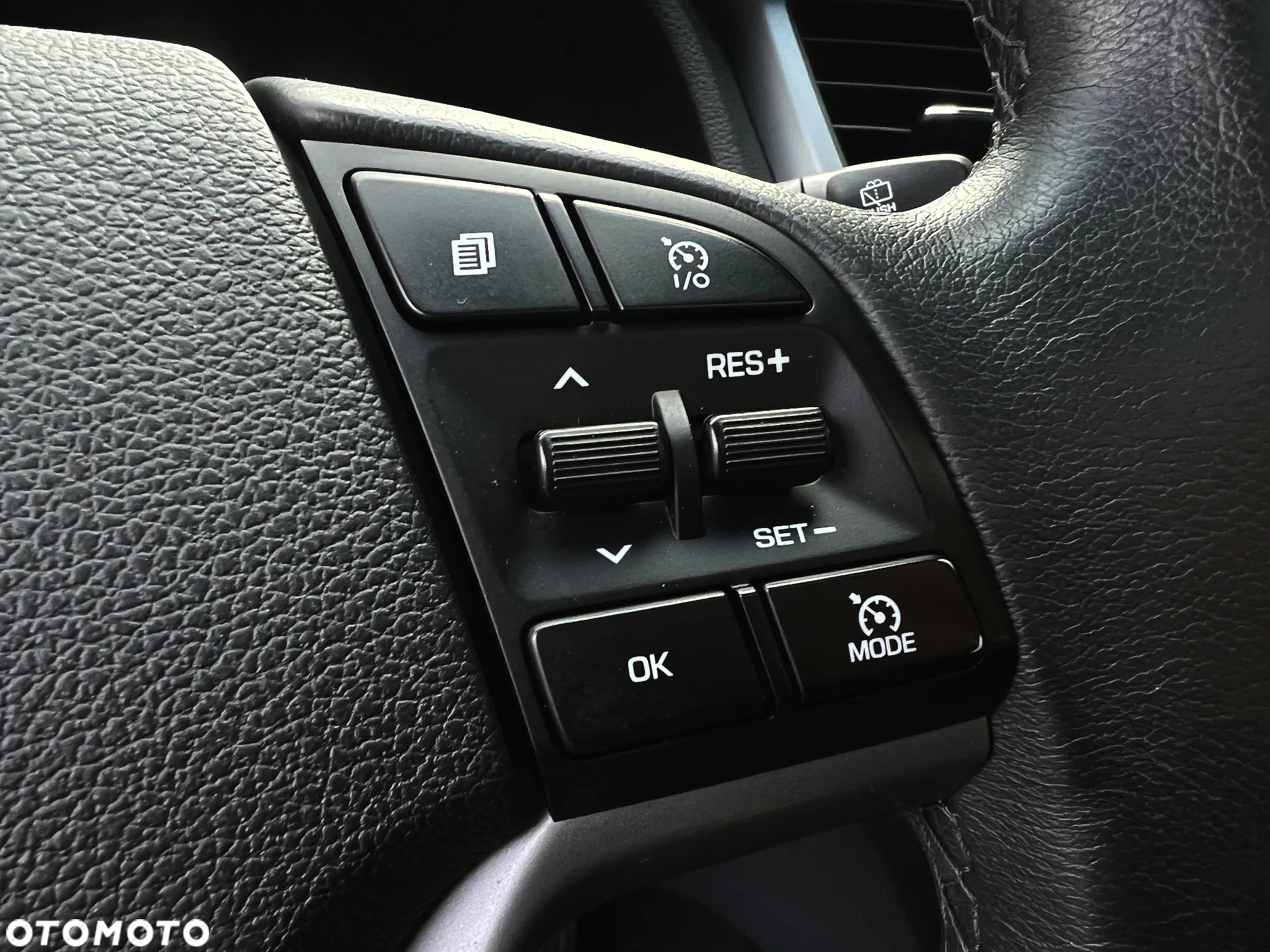 Hyundai Tucson 2.0 CRDI Premium 4WD - 28