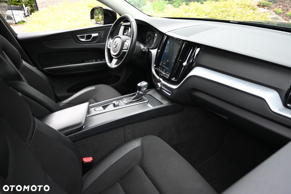 Volvo XC 60 D4 Geartronic Momentum Pro - 22