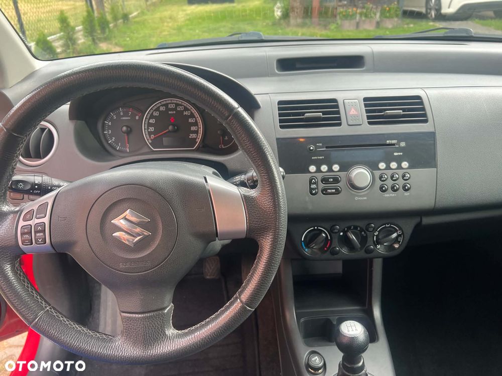 Suzuki Swift 1.3 Club - 9