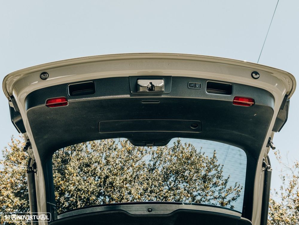 Porsche Macan 2.0T — fotografia 43