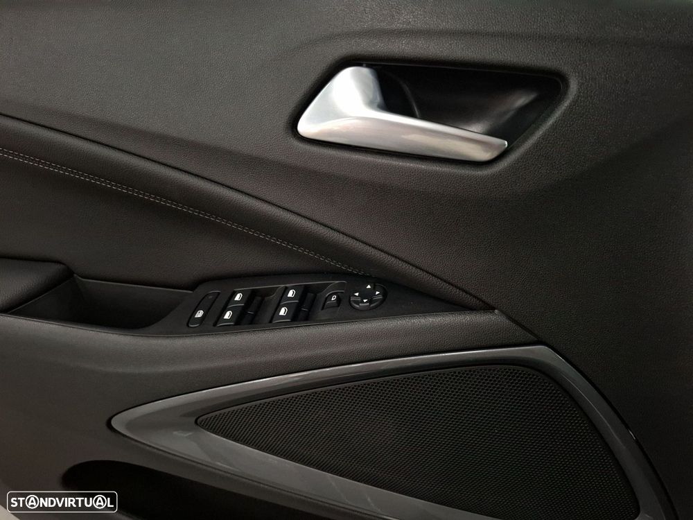 Opel Crossland 1.2 T Elegance - 24