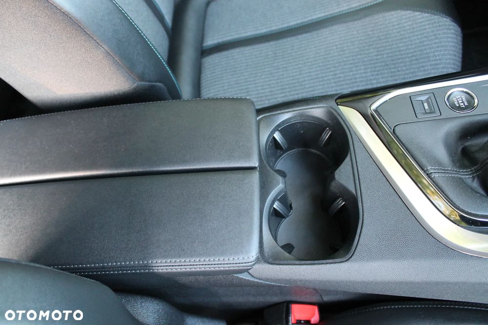 Peugeot 3008 PureTech 130 Stop & Start GPF Allure Business-Paket - 29