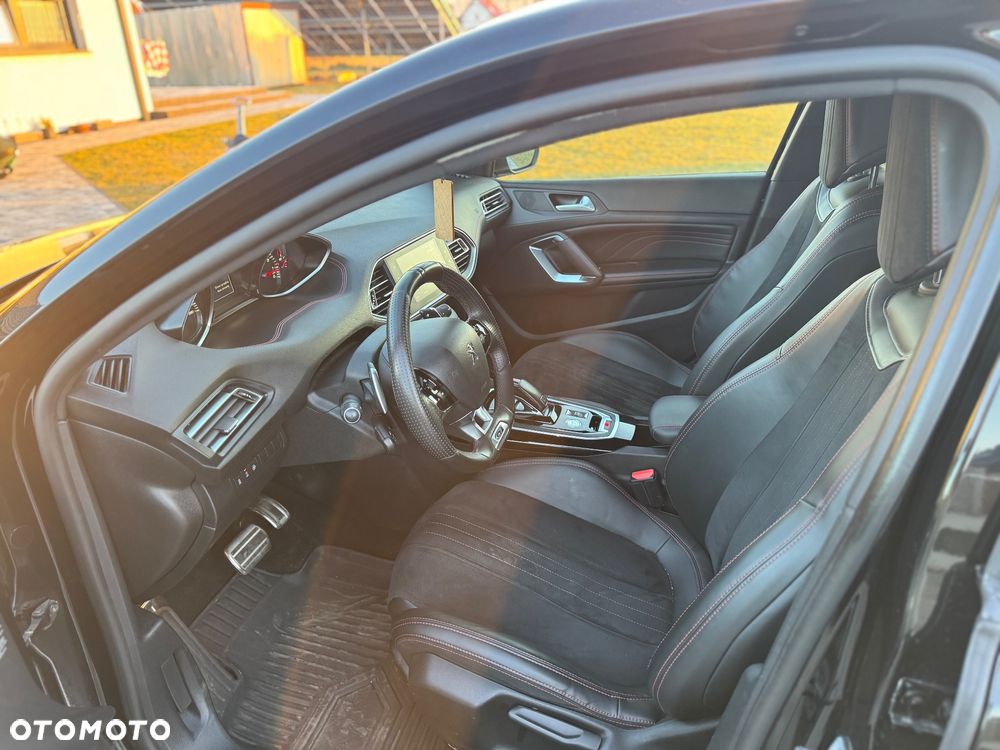 Peugeot 308 PureTech 225 EAT8 Stop & Start GT - 12