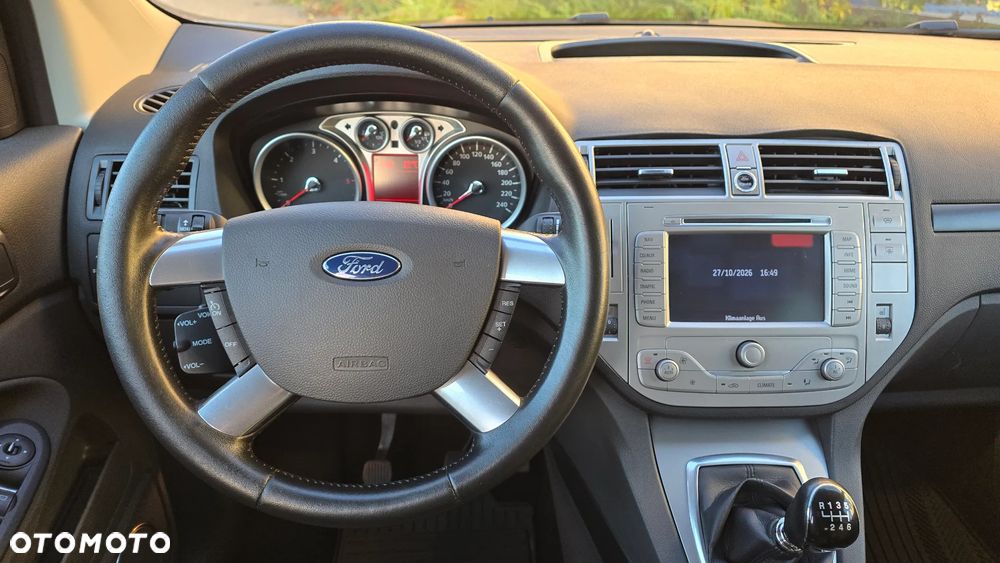 Ford Kuga 2.0 TDCi 2x4 Titanium - 14