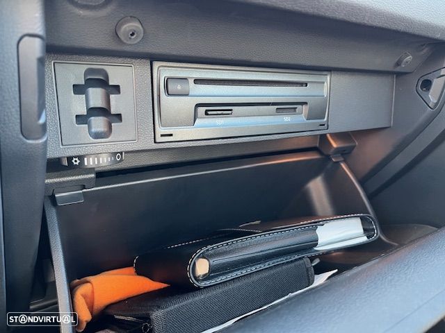 VW Tiguan 1.6 TDI Confortline - 16