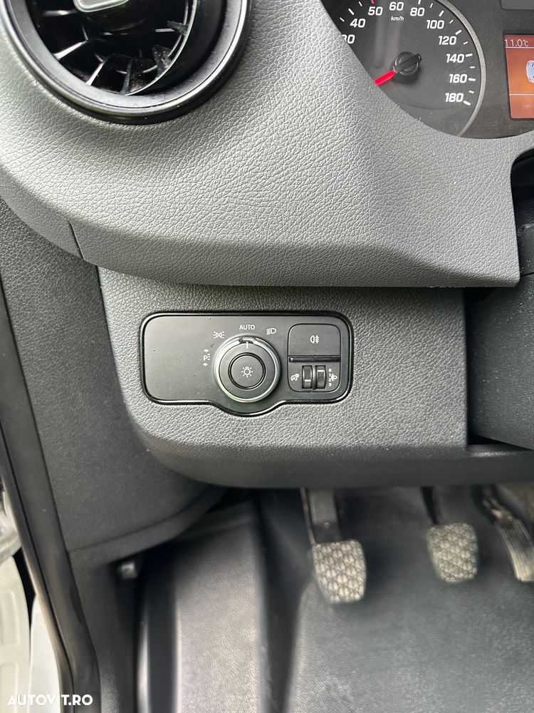 Mercedes-Benz Sprinter - 21