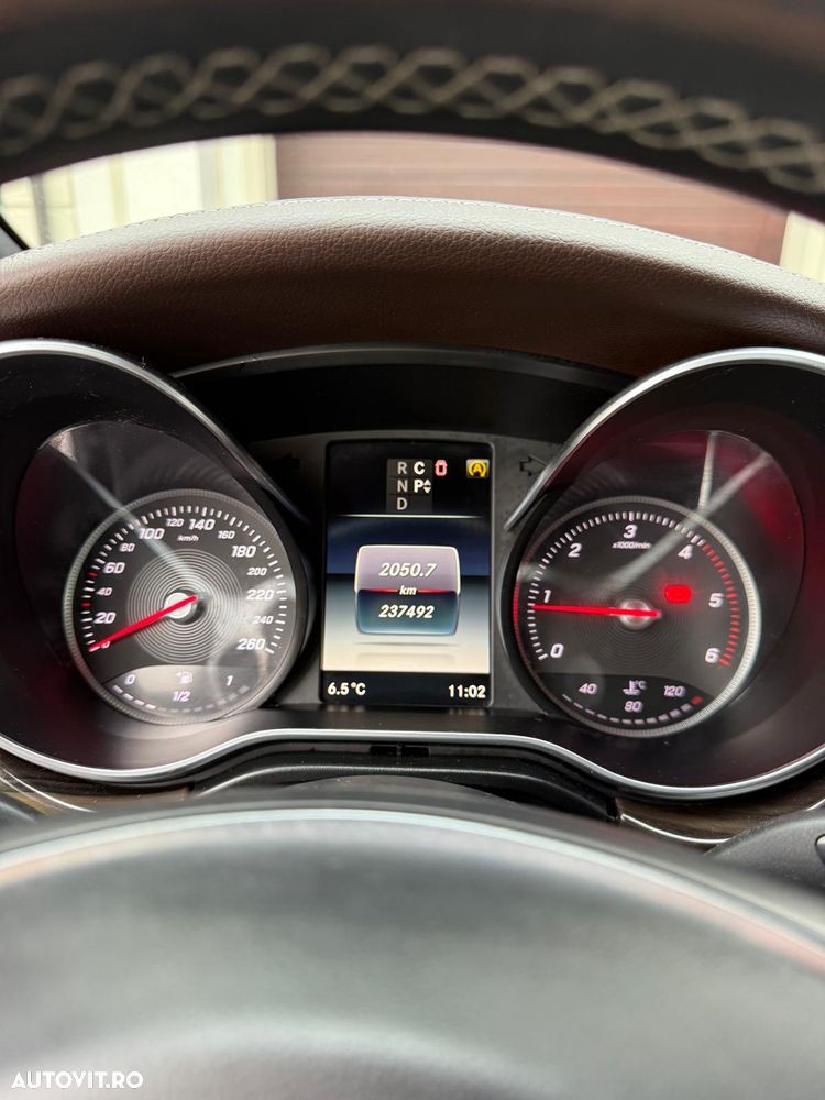 Mercedes-Benz V - 20