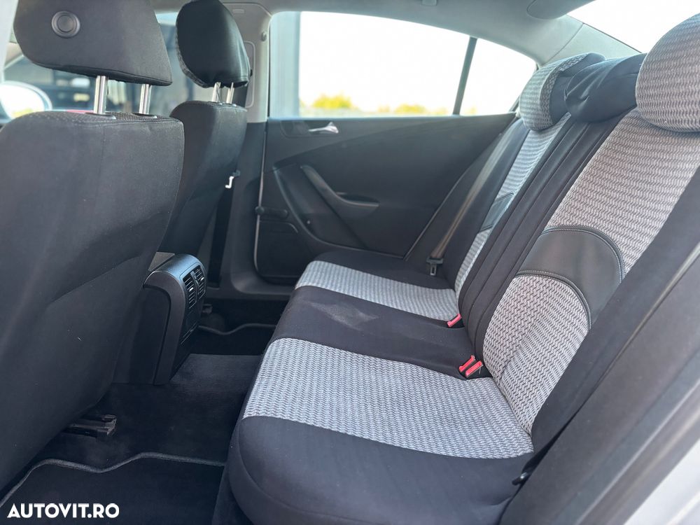 Volkswagen Passat 1.9 TDI Comfortline - 9