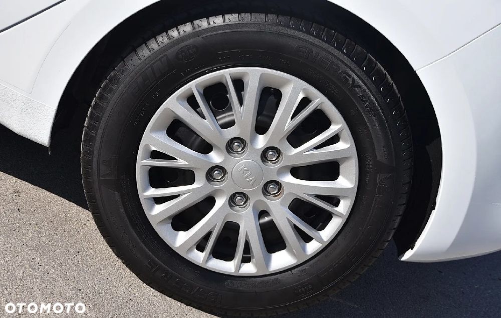 Kia Ceed - 29