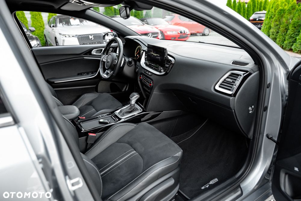 Kia ProCeed 1.5 T-GDI DCT7 OPF GT LINE - 23