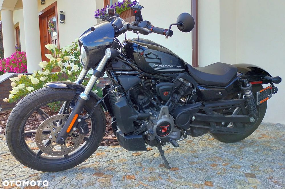 Harley-Davidson Sportster Nightster 975 - 1