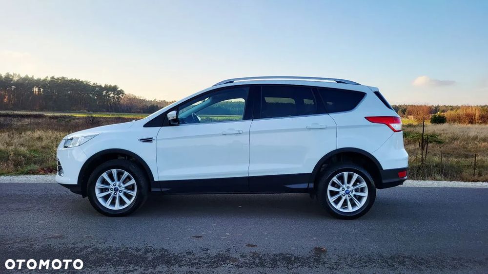 Ford Kuga 2.0 TDCi 2x4 Titanium - 3
