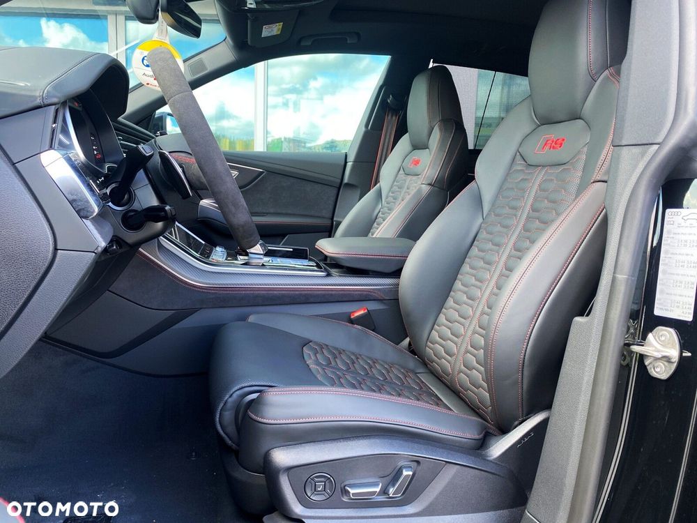 Audi RS Q8 - 16