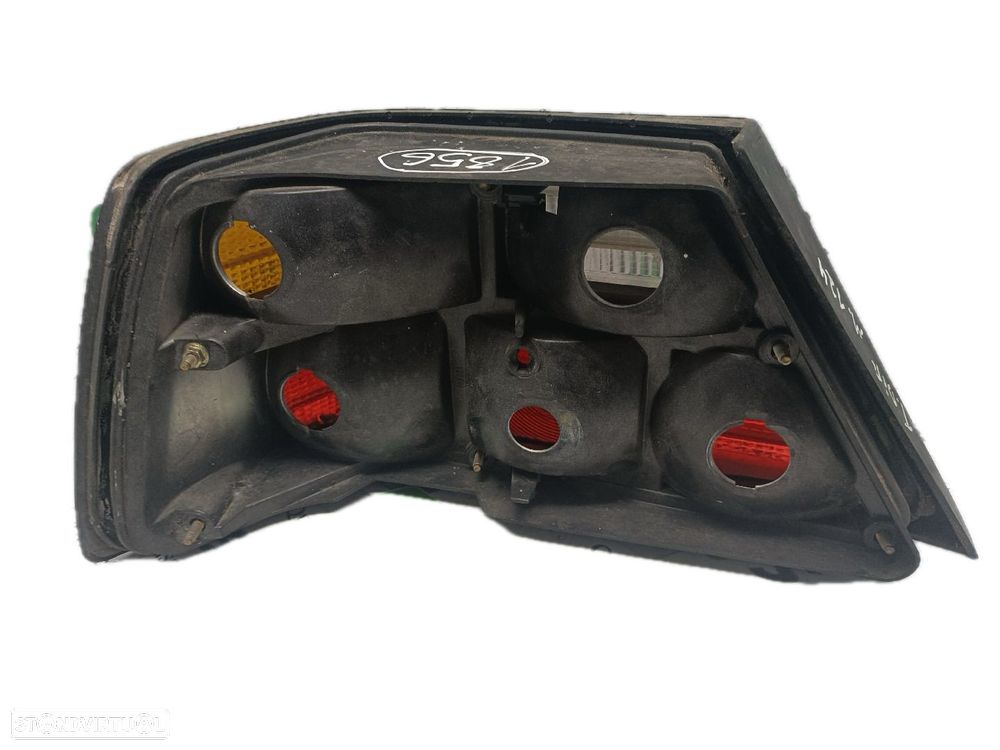 Farolim Dto Mercedes-Benz E-Class (W124) - 2