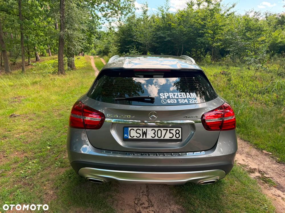 Mercedes-Benz GLA 220 d 4-Matic AMG Line - 34